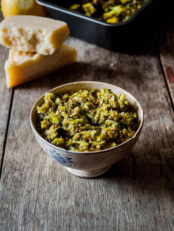 Foto em destaque de Patê de Brócolos e Mostarda