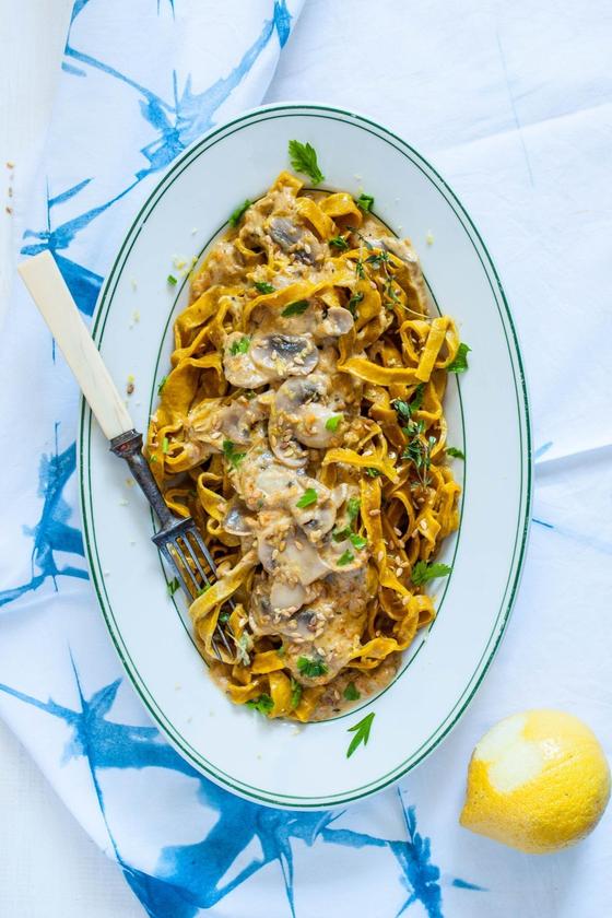 Foto em destaque de Massa Fresca de Caril com Molho de Legumes