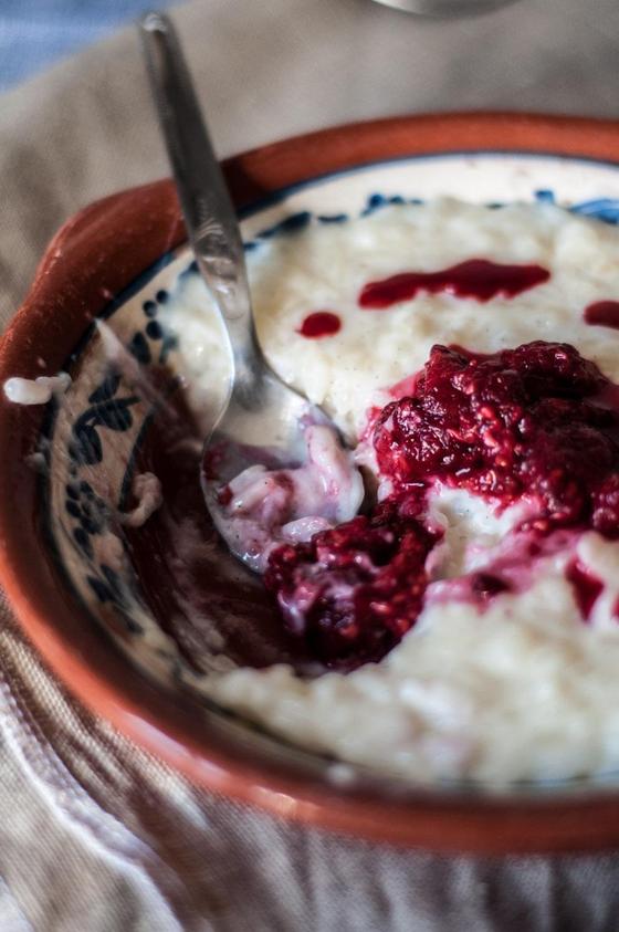 Foto em destaque de Arroz Doce de Baunilha e Framboesa